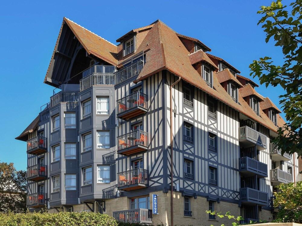 نوفوتل دوفيل بلاج