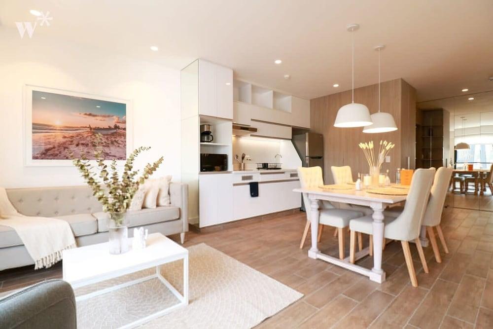 w Lively 2BR in Miraflores Room