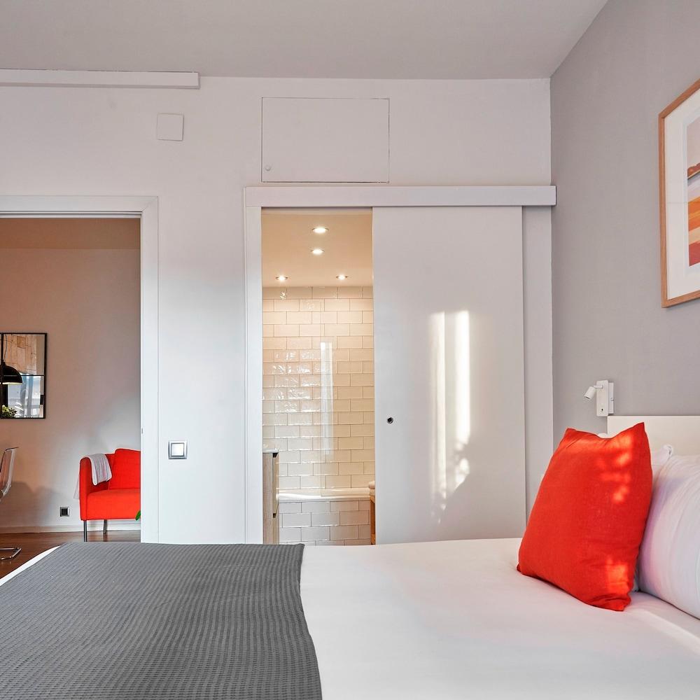 لوف لوكال لايف نير ساجرادا فاميليا باي ميرينتالهوست غرفة