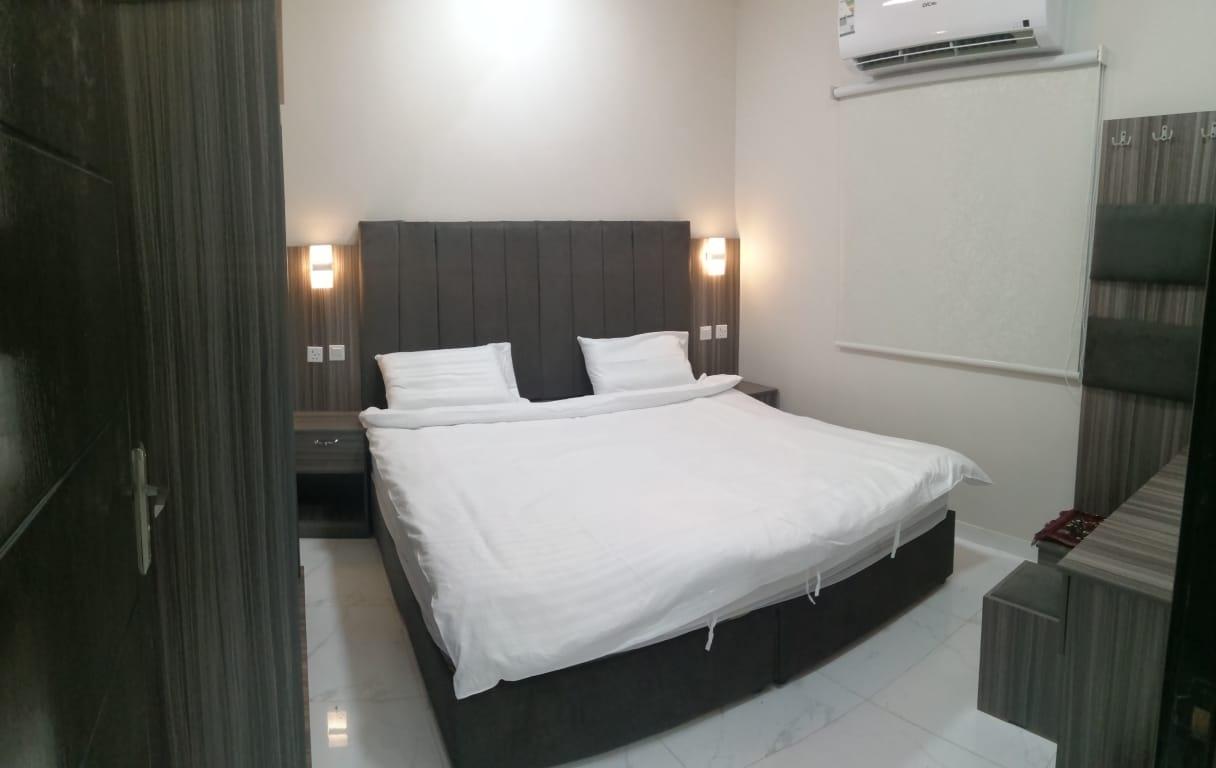 Comfy Apartment with Comfortable and Simple Furniture| 2633