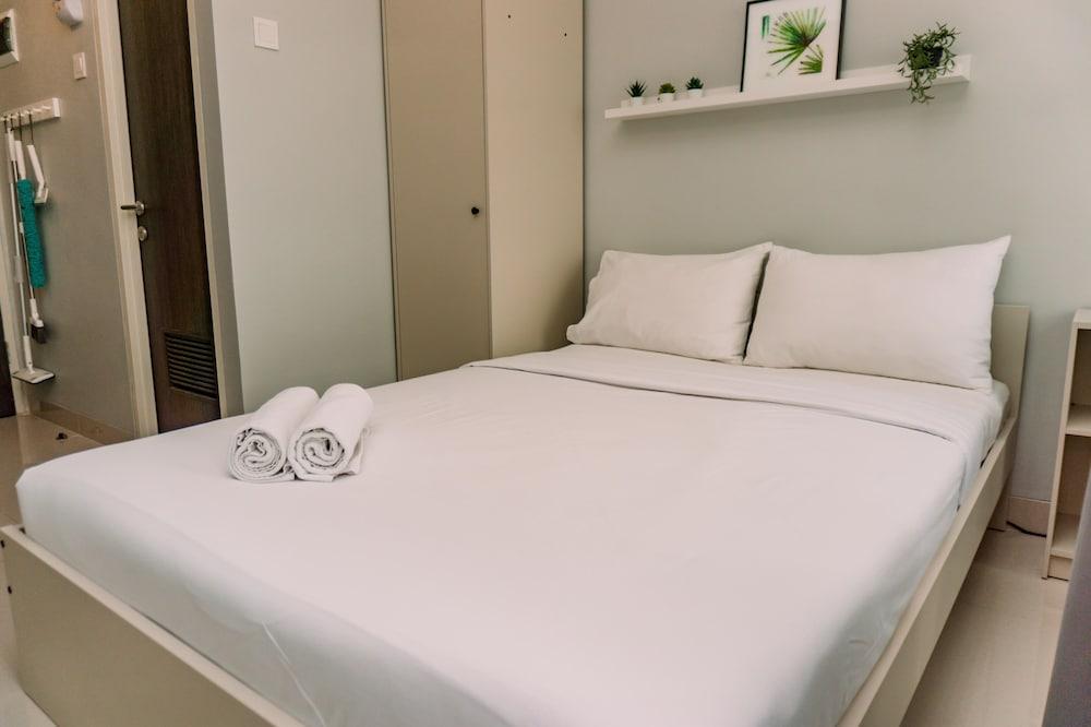 كوزي ستوديو آت سيربونج جاردن أبارتمنت غرفة