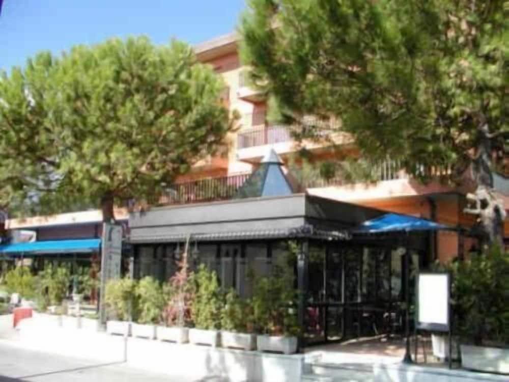 هوتل لا فيلا المنطقة الخارجية