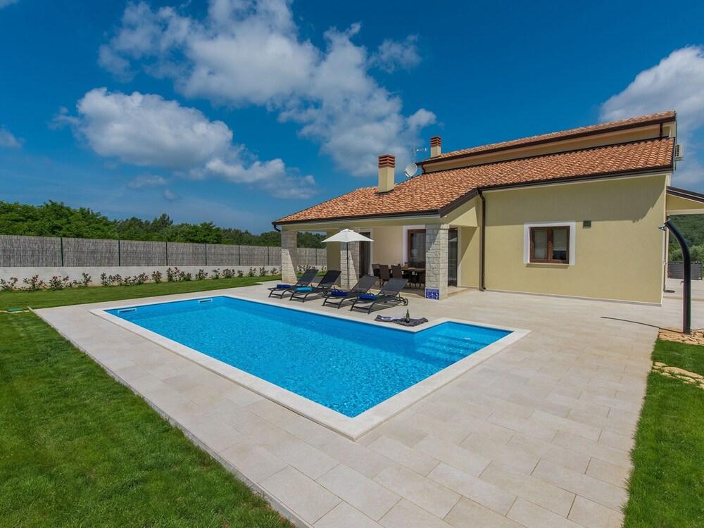 فيلا جيوفانا فوسكولين ويذ بول نير بيتش المنطقة الخارجية