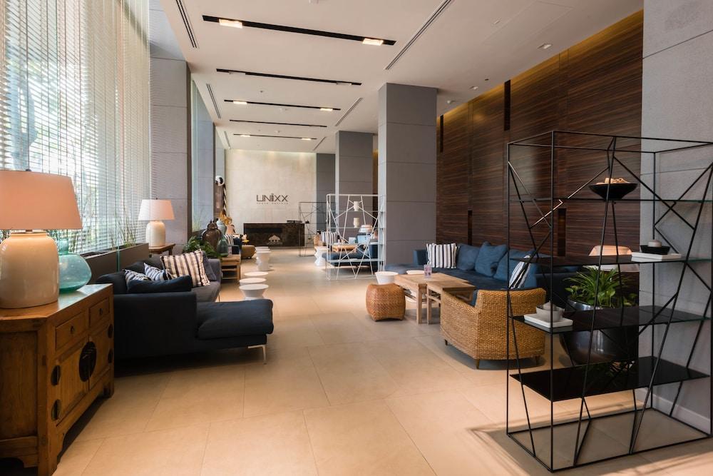 يونيكس ساوث باتايا باي جرانديس فيلاز منطقة الجلوس في الردهة