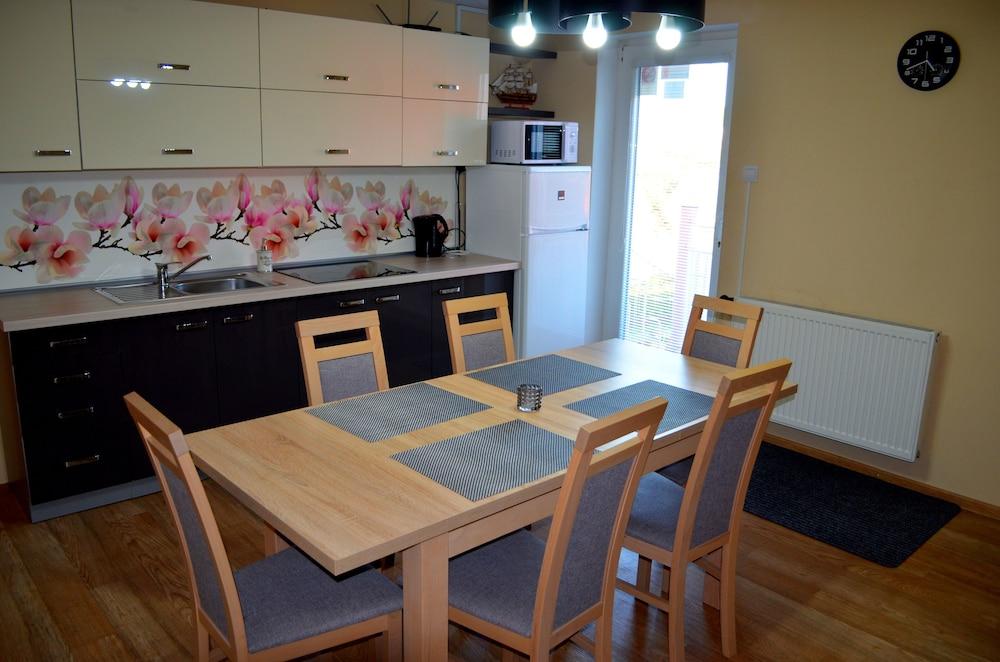 أبارتماني ريفييرا ليبتوف بيسينوفا تفاصيل الفندق من الداخل