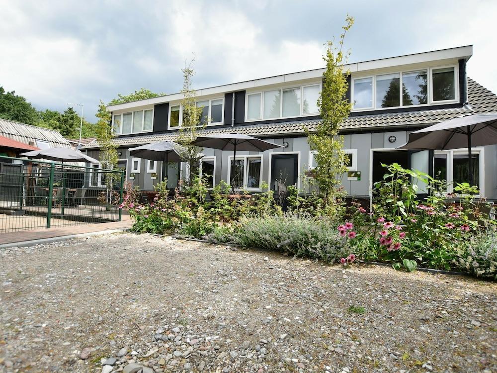 مودرن هوليداي هوم إن هولشورست ويذ تيريس