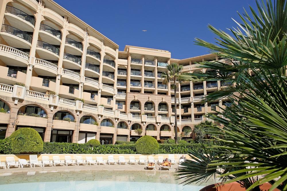 ريزيدونس بيير إي فاكونس كان فيريري الصورة الأساسية