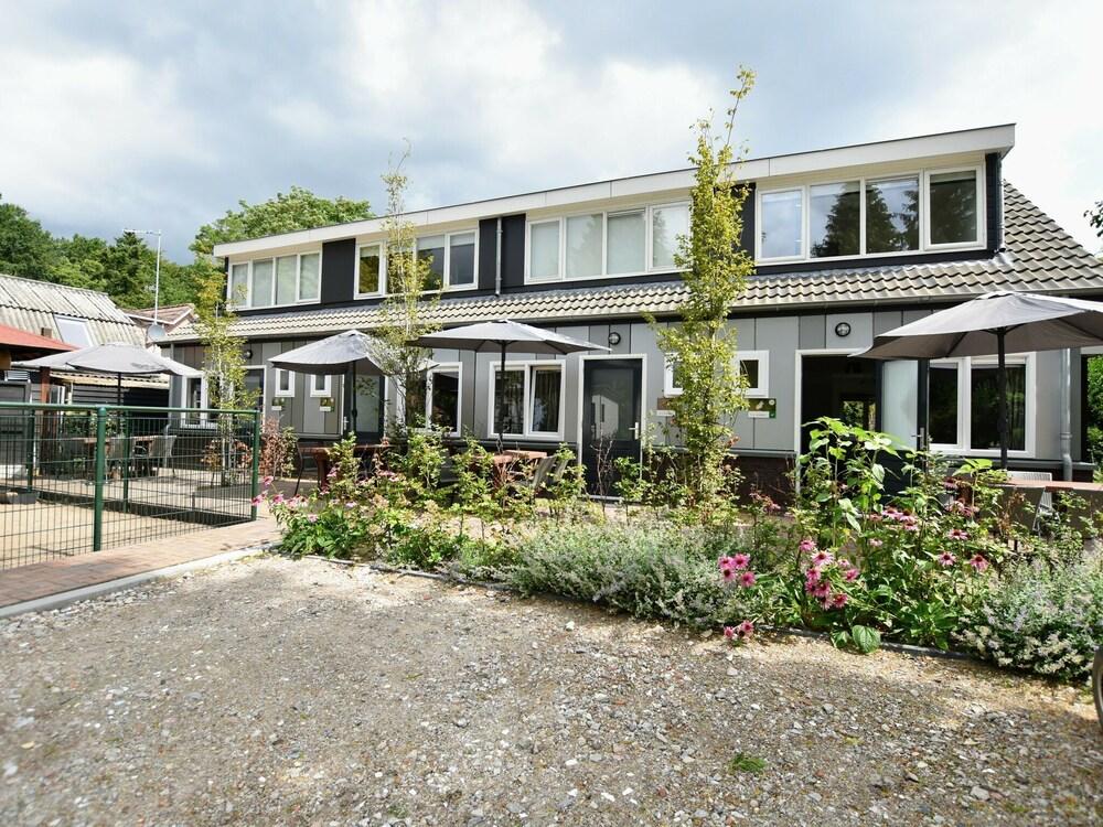 مودرن هوليداي هوم إن هولشورست ويذ برايفت تيراس المنطقة الخارجية