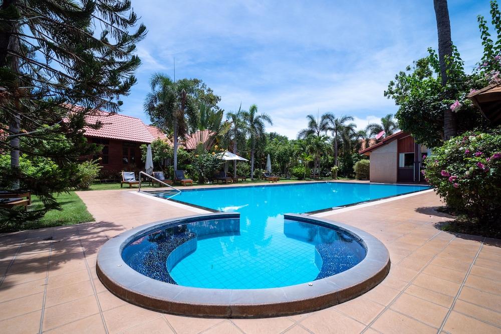 أو واي أو 786 بانجساراي فيليدج ريزورت الصورة الأساسية