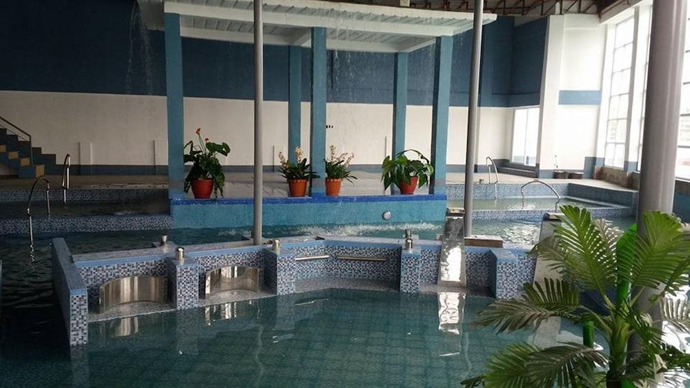 ريجال بلازا هوتل آند درايف إن مركز أنشطة مائية