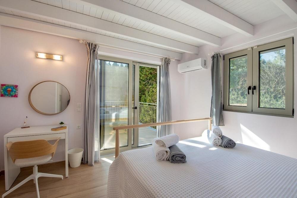 Villa Ifigeneia Swimming Pool Walk to Beach Sea Views A C Wifi - 3455 Room