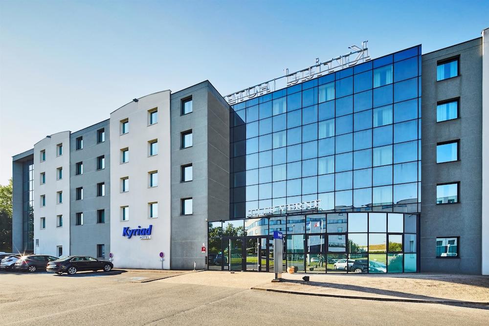 كيرياد بواتييه جول فيرن سيت دو فوتوروسكوب