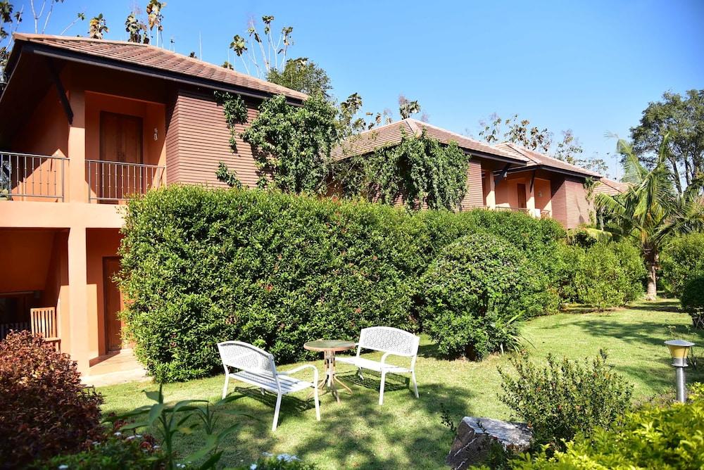 كاو ياي فو كام لوانغ ريزورت