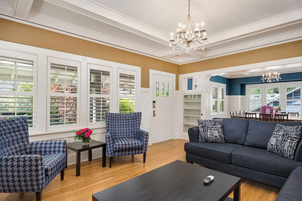 سيتل فاكيشن هوم: مونتليك 7 بد روم