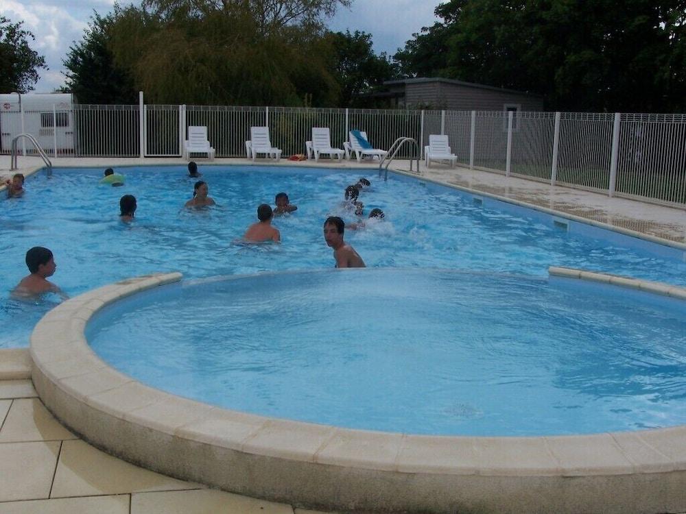 جيتس إيه شامبر دوت دو كيرنيجيون