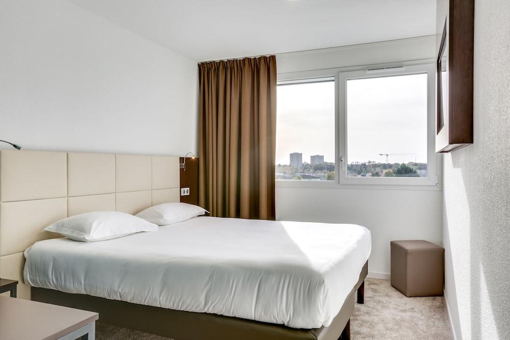 ذي أوريجينالز سيتي، هوتل كاين ميموريال