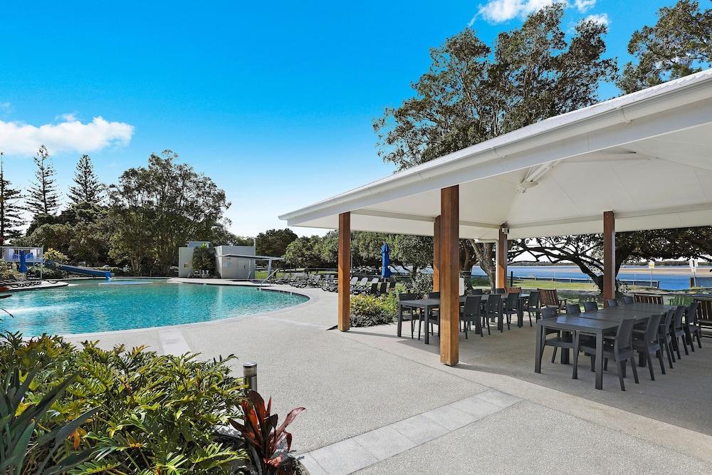 Gemini Resort Property Grounds