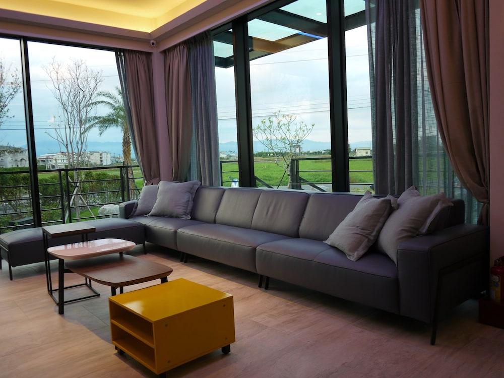 LAN VILLA