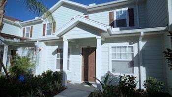 لوكايا فيلدج باي في إتش سي هوسبيتاليتي