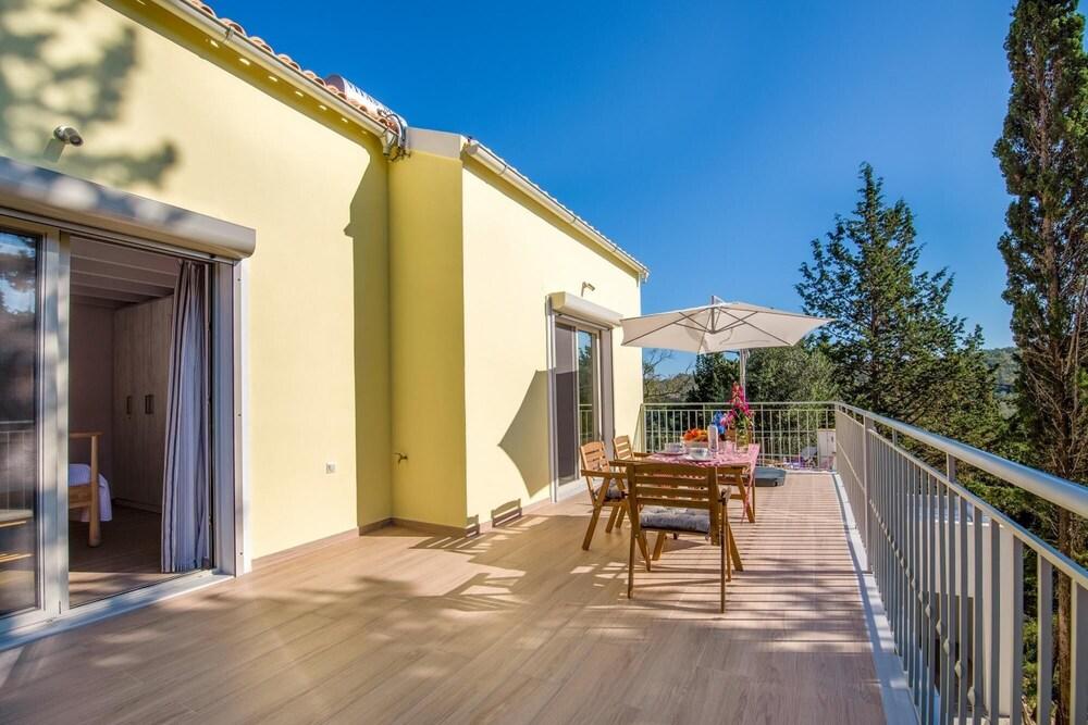 Villa Ifigeneia Swimming Pool Walk to Beach Sea Views A C Wifi - 3455 Room
