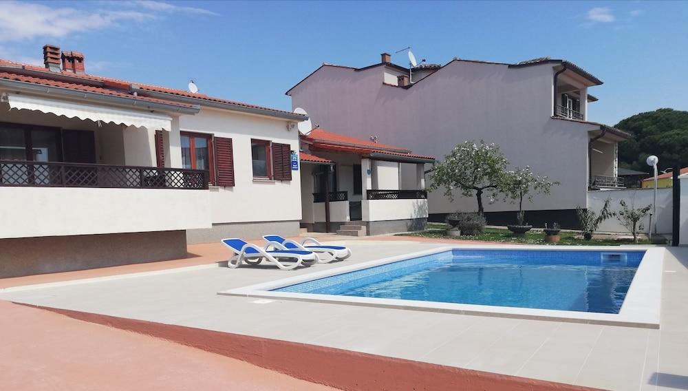 أبارتمنتس روديز