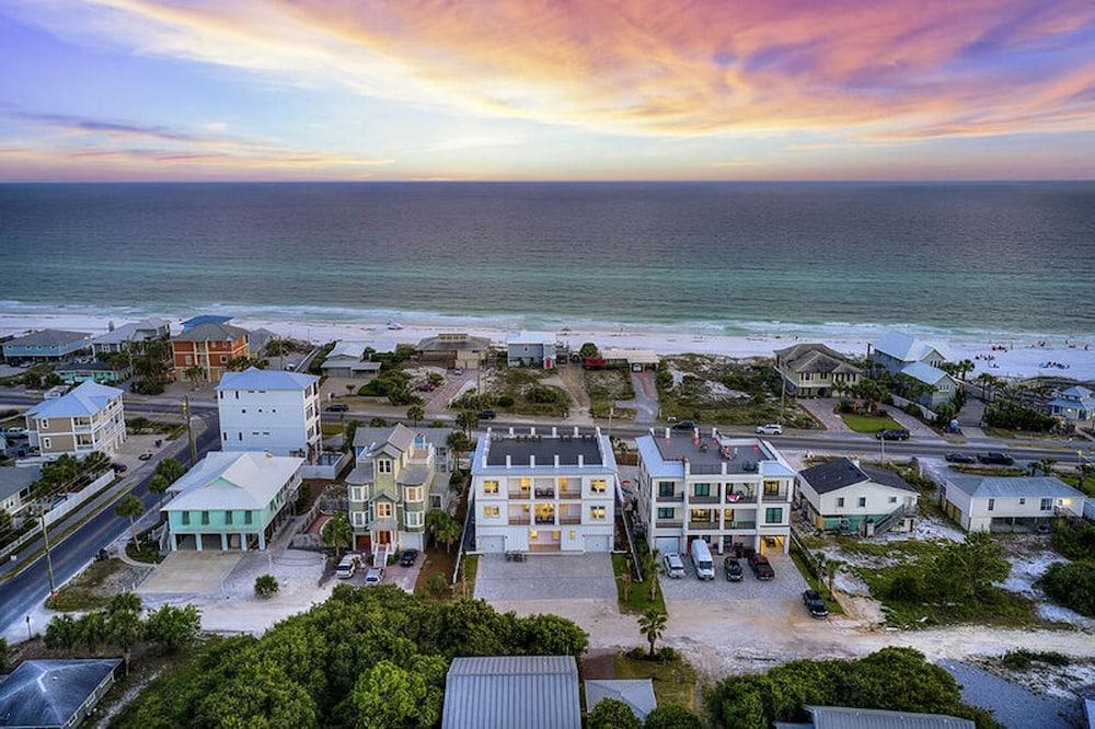 The Enclave on 30A by Five Star Properties Exterior