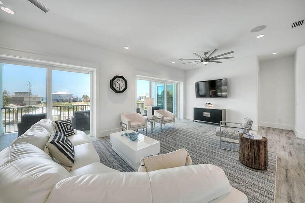 The Enclave on 30A by Five Star Properties Interior