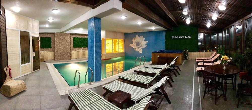 هوتل إليجانت لاكس