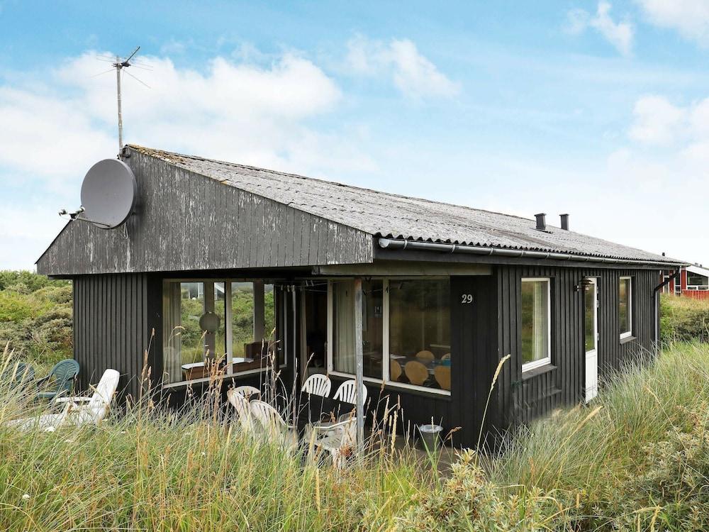 سيرين هوليداي هوم إن يورينج ويذ تيريس