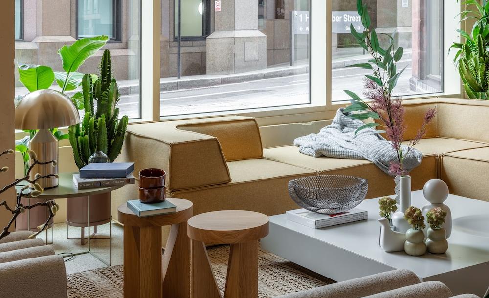 Locke At Broken Wharf Lobby Lounge