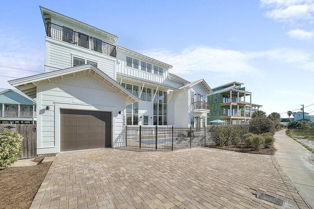 لوكينج جلاس باي فايف ستار بروبيرتيز المنطقة الخارجية