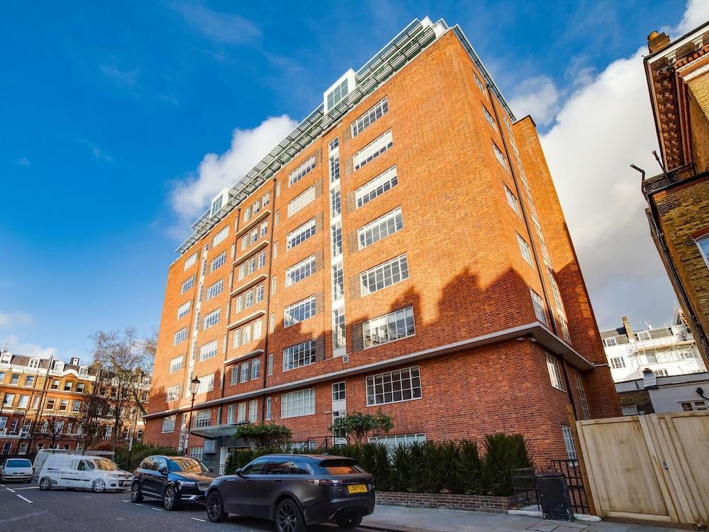 جرايس فول ستوديو إن لندن نير تشورتشيل وار رومز الصورة الأساسية