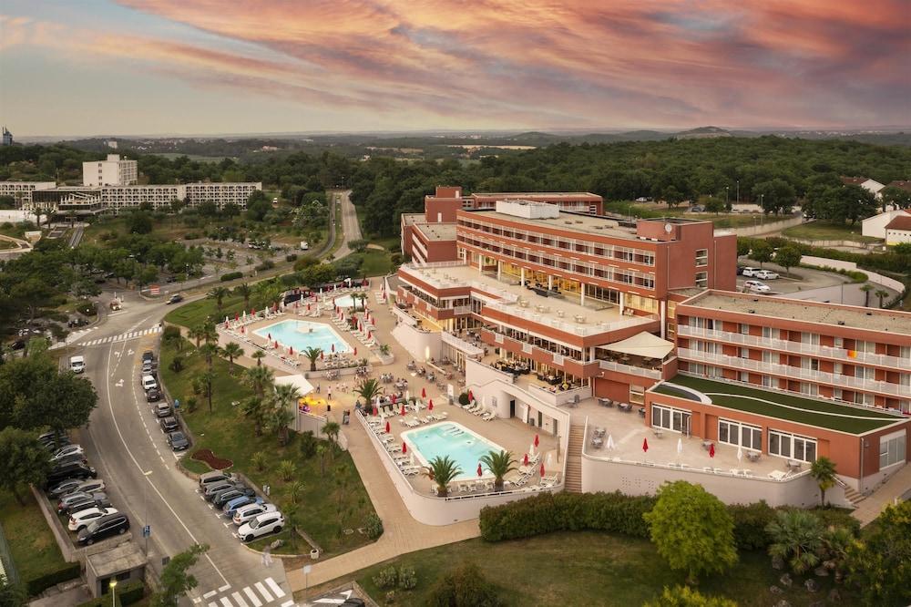 هوتل ألباتروس بلافا لاغونا