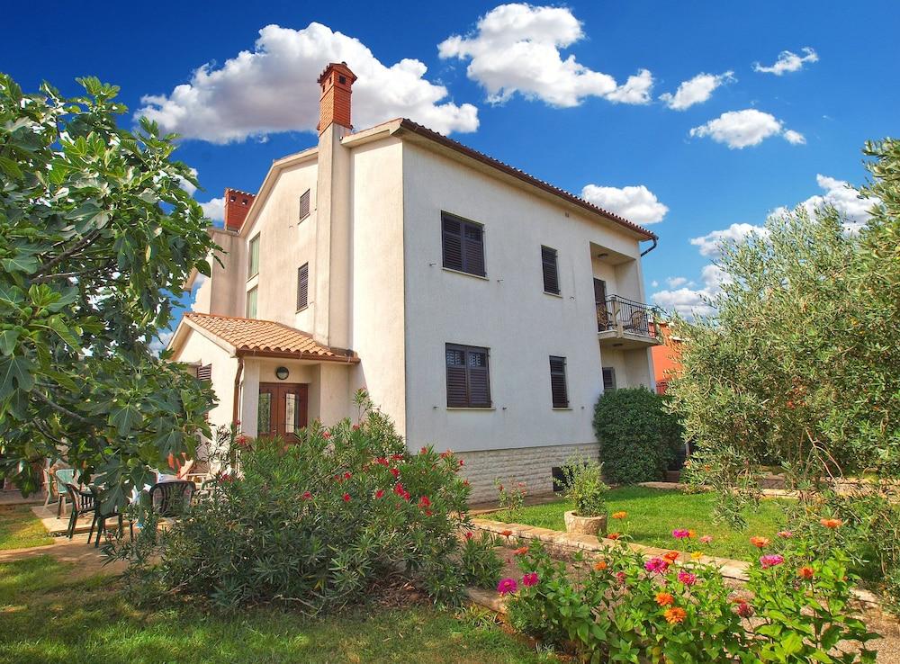 أبارتمنت ميلكا 442