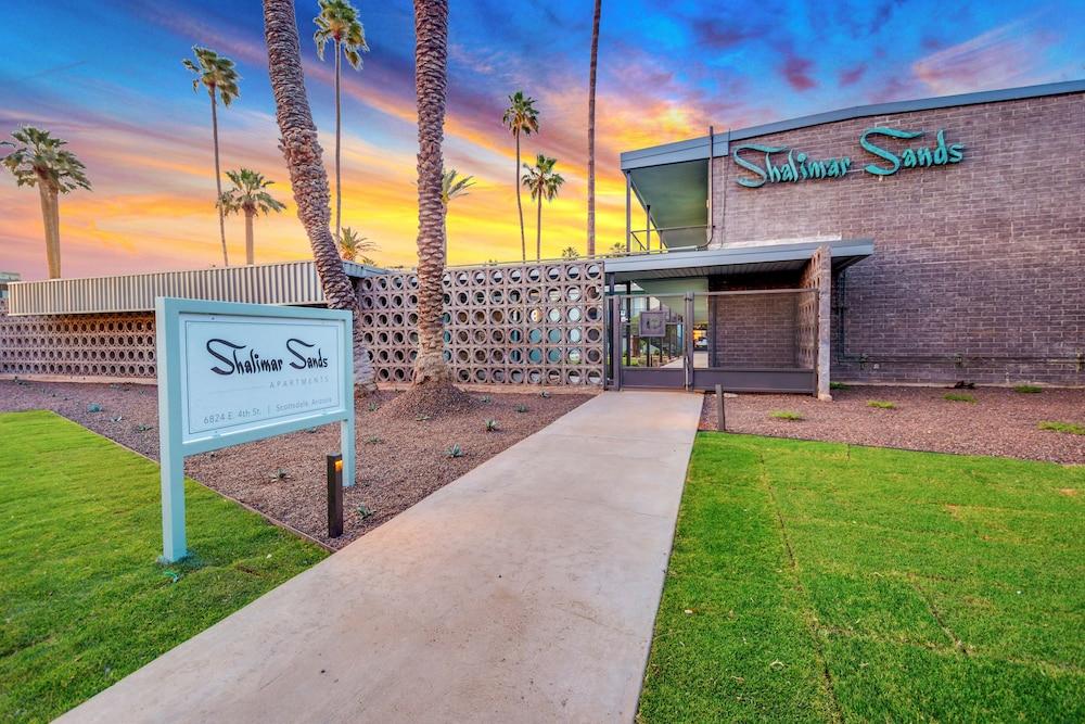 مودرن كونتمبوراري أوت سكوتسديل وي بول تفاصيل الفندق من الخارج