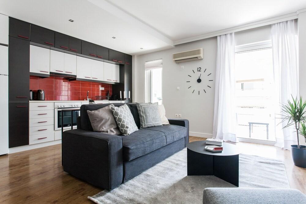 أب ستريت برايت 1 بد روم أبارتمنت إن خالاندري