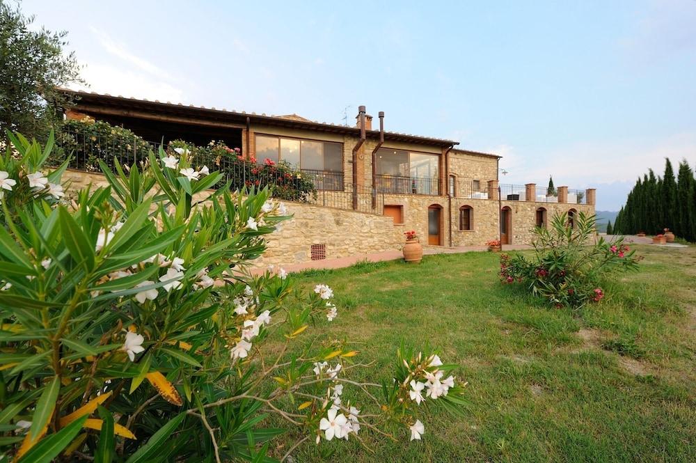 اجريهوتل ايلبالاجيتو المنطقة المحيطة بالمنشأة