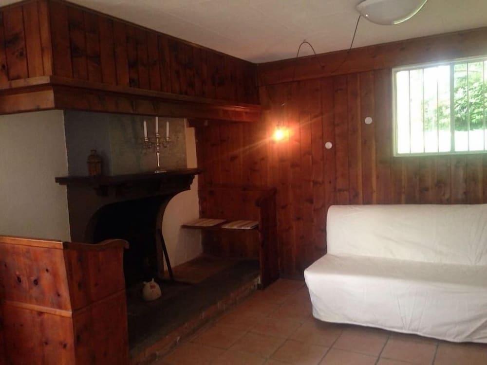 فيلا ديلا ميوزيكا ترا لاجو إي مونتاجن منطقة المعيشة